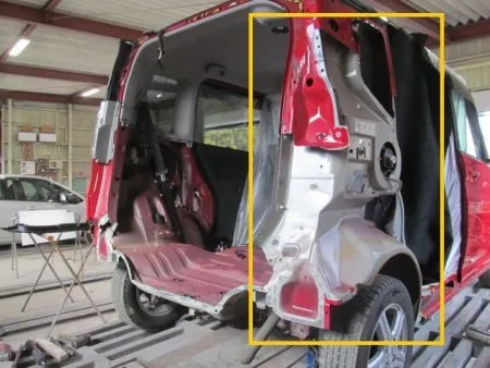 一関市のへこみ、キズの修理はおまかせ下さい！(スズキ・バンデッド)