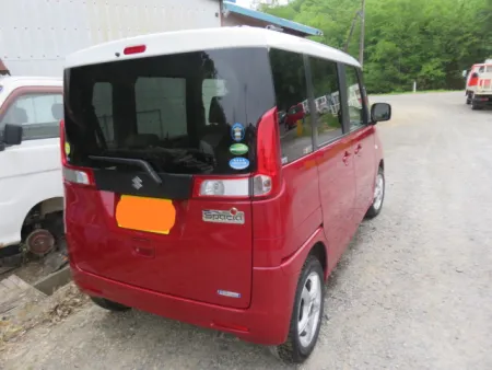 塗装は大変気を遣う工程ですが、ご覧のとおり綺麗に仕上がりました。<br>ドアの部品を組み付けをして、動作のチェックをし、洗車と室内清掃を済ませたら完成、お引渡しとなります。